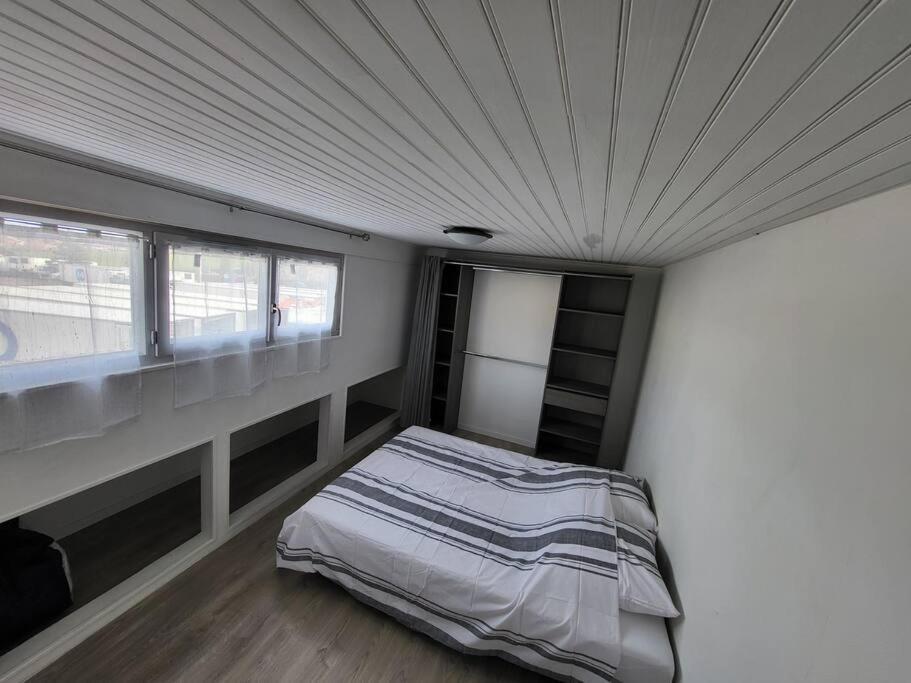 Appartement Proche Des Remparts Langres Bagian luar foto